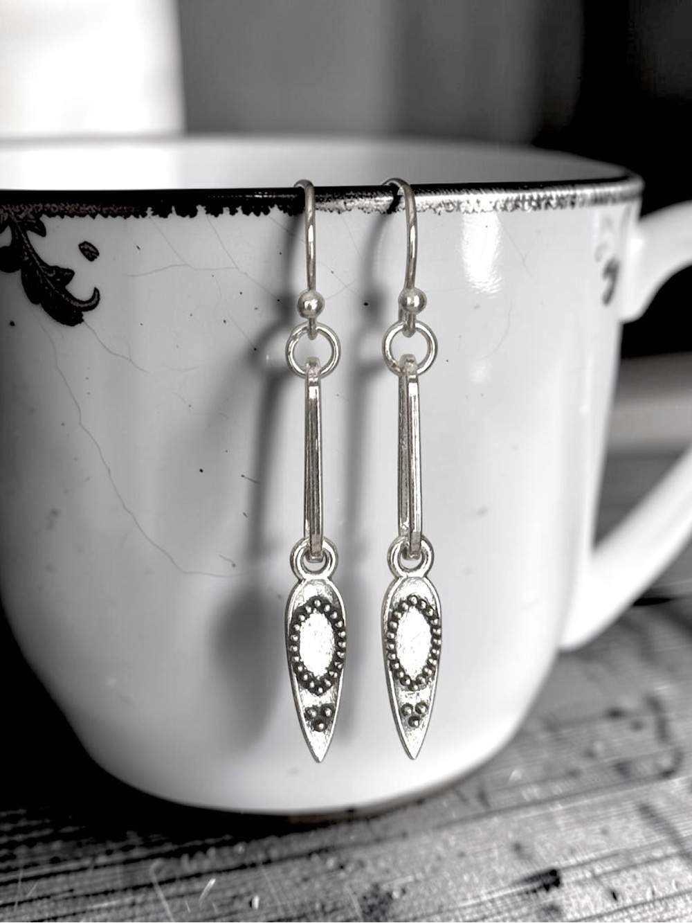 5 For $25💫Silver Paper Clip Dangle Teardrop Medallion Earrings